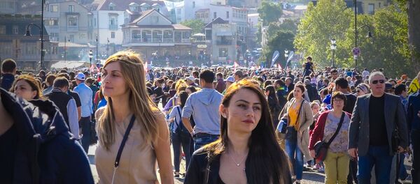 Любимый праздник: как столица Грузии отметила Тбилисоба Любимый праздник: как столица Грузии отметила Тбилисоба - Sputnik Грузия
