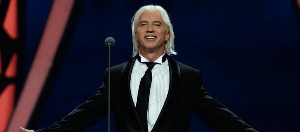 Оперный певец Дмитрий Хворостовский выступает на Международном конкурсе молодых исполнителей популярной музыки Новая Волна 2016 в Сочи - Sputnik Грузия