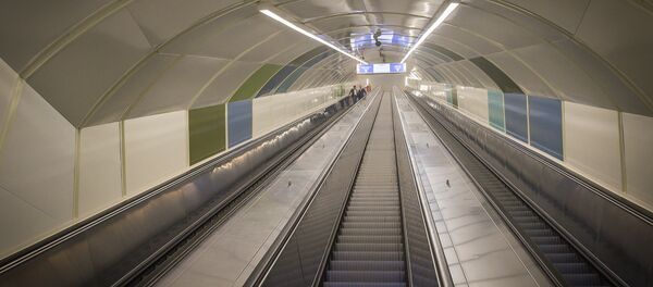 Эскалаторы для выхода из метро Тбилиси - Sputnik Грузия