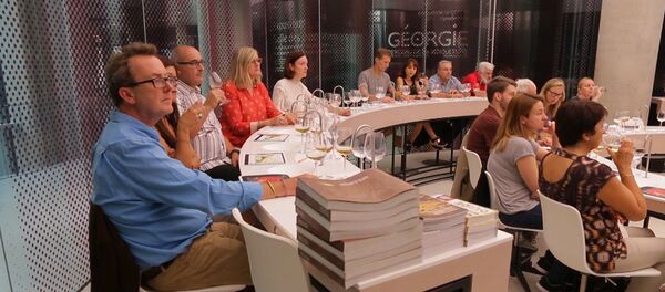 Дегустация грузинского вина в Международном центре цивилизации вина в Бордо - Sputnik Грузия