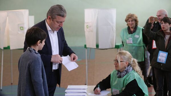 Премьер Грузии Георгий Квирикашвили проголосовал на выборах в местные органы власти - Sputnik Грузия
