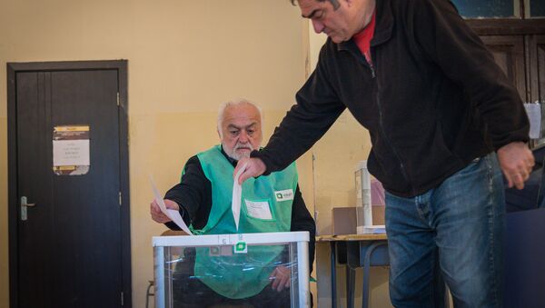 Как в Тбилиси проходят выборы в местные органы власти - Sputnik Грузия