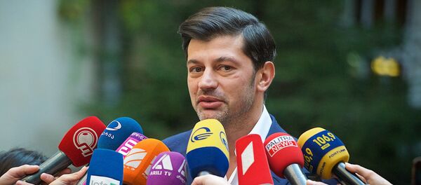 Каха Каладзе беседует с журналистами Каха Каладзе беседует с журналистами - Sputnik Грузия