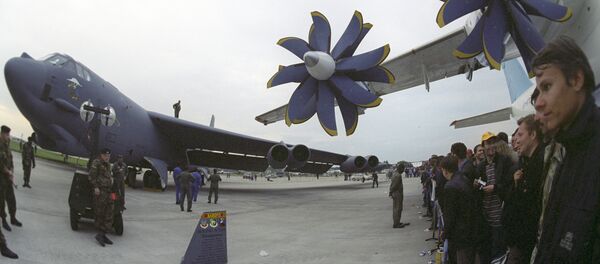 Стратегический американский бомбардировщик B-52. 6-й Международный авиакосмический салон МАКС-2003 - Sputnik Грузия