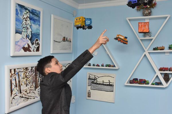 გიგის სამყარო 260 პერსონაჟით გიგის სამყარო 260 პერსონაჟით - Sputnik საქართველო