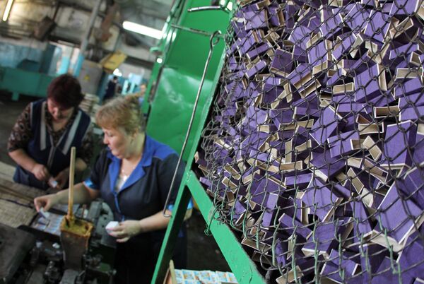 Работа спичечной фабрики Победа в селе Верхний Ломов - Sputnik Грузия