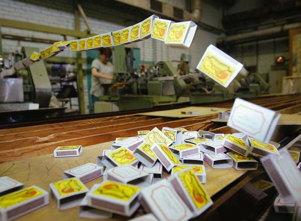 Цех по изготовлению наружнего и внутреннего коробка - Sputnik Грузия