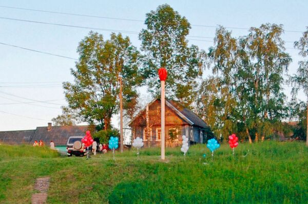 Царь-спичка длиной в 7,5 метров, которую изготовили в городе Чудово. - Sputnik Грузия