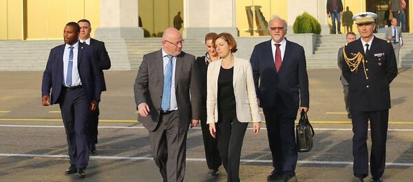 ლევან იზორია და ფლორანს პარლი - Sputnik საქართველო