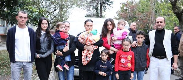 პირველების მრავალშვილიანი ოჯახი პირველების მრავალშვილიანი ოჯახი - Sputnik საქართველო