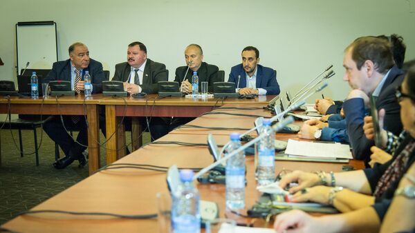 Как решить Нагорно-Карабахский конфликт мирно: конференция в Тбилиси - Sputnik Грузия