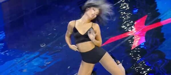 Танцовщица стрип-пластики из Кишинева Антонина Голосеева - Sputnik Грузия