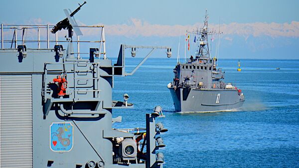 Военные корабли НАТО в батумском порту - Sputnik Грузия
