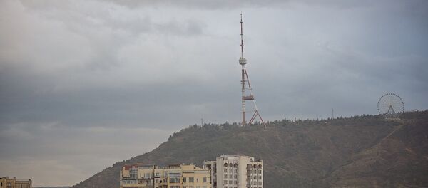 Тбилиси - вид на город и телевышку - Sputnik Грузия
