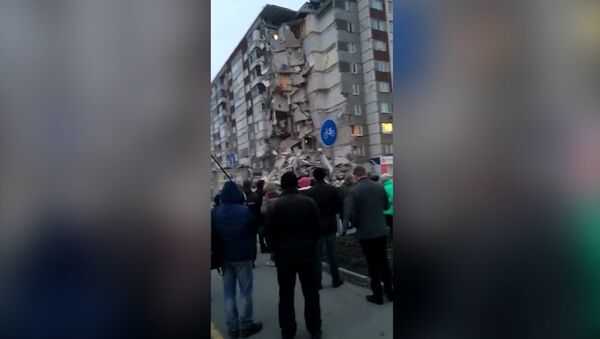 Многоэтажный жилой дом обрушился в Ижевске - Sputnik Грузия
