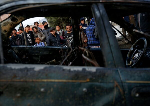 Очередная атака смертника произошла в Афганистане - в Кабуле был взорван легковой автомобиль. Взрывное устройство было заложено в машине - Sputnik Грузия