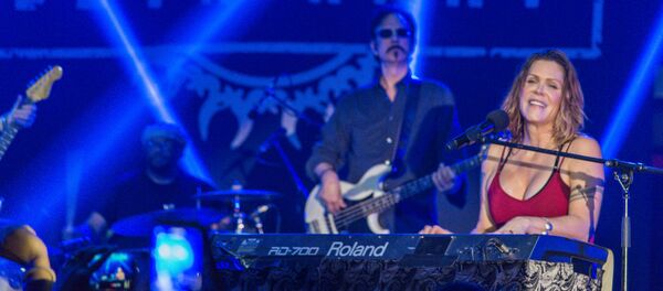 Американская блюз-певица Бет Харт дала концерт в Тбилиси - Sputnik Грузия