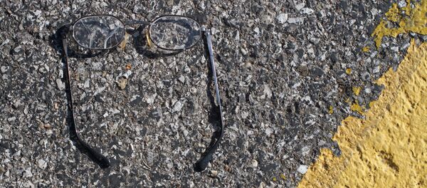 გატეხილი სათვალე გატეხილი სათვალე - Sputnik საქართველო