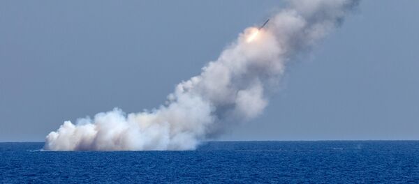 Групповой пуск крылатых ракет Калибр подлодкой Ростов-на-Дону по объектам террористов в Сирии - Sputnik Грузия