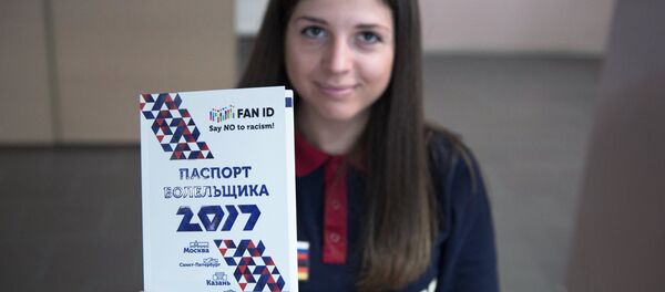 Выдача первых паспортов болельщиков Кубка конфедераций 2017 - Sputnik Грузия