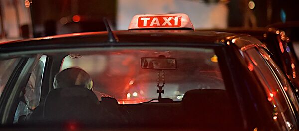 Частное такси на тбилисской набережной - Sputnik Грузия