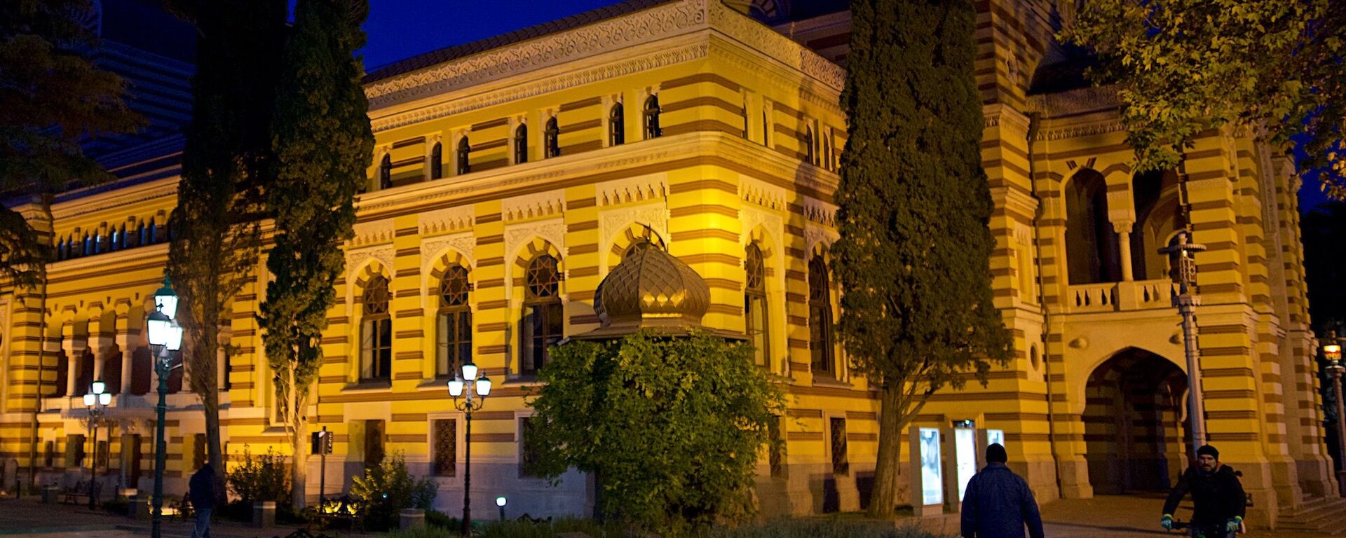 Здание тбилисского театра оперы и балета имени Захария Палиашвили - Sputnik Грузия, 1920, 17.11.2022