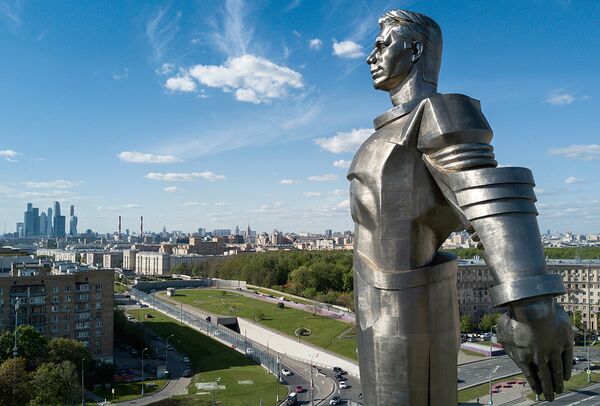 Памятник Ю.А. Гагарину на Ленинском проспекте - Sputnik Грузия