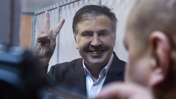 Экс-президент Грузии, бывший губернатор Одесской области Михаил Саакашвили во время судебного процесса - Sputnik Грузия