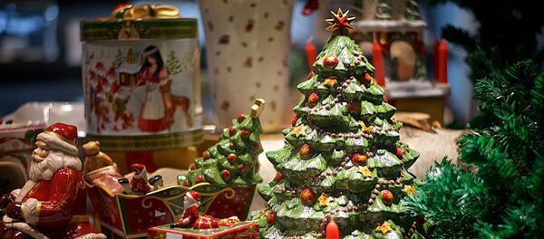 Новогодние украшения - Sputnik Грузия