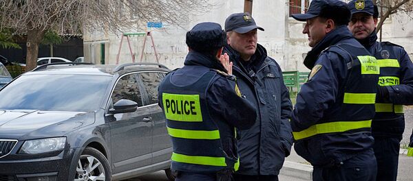 Сотрудники патрульной полиции - Sputnik Грузия