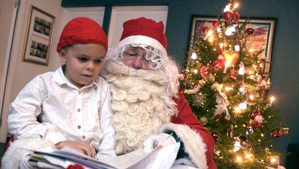 C Рождеством в Финляндии детей поздравляет Санта Клаус - Sputnik Грузия