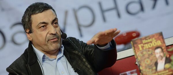 Астролог Павел Глоба на встрече с читателями в рамках 28-й Московской международной книжной выставки-ярмарки в 75-м павильоне на ВДНХ - Sputnik Грузия