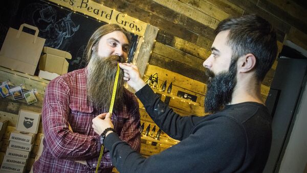 Репортер Sputnik решила узнать, как проходит подготовка к первому конкурсу бородачей в Грузии - Sputnik Грузия