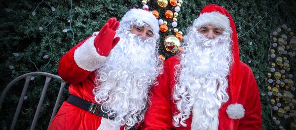 С Новым годом: поздравления от тбилисцев и гостей столицы Грузии С Новым годом: поздравления от тбилисцев и гостей столицы Грузии - Sputnik Грузия