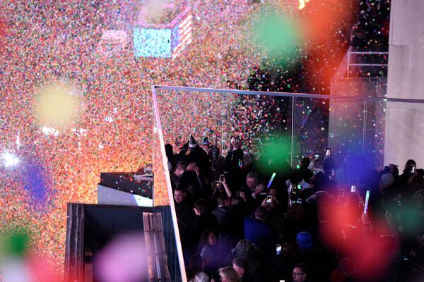 Во время встречи Нового года на Таймс-Сквер празднику вместе радуются больше миллиона людей - Sputnik Грузия