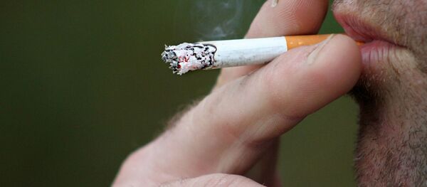 მწეველი მამაკაცი მწეველი მამაკაცი - Sputnik საქართველო