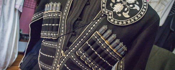 Грузинский национальный костюм чоха - Sputnik Грузия