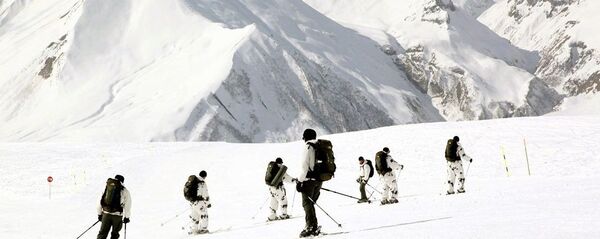 ოთხი ქვეყნის სამხედოები სამთო მომზადებას საჩხერის ბაზაზე გადიან ოთხი ქვეყნის სამხედოები სამთო მომზადებას საჩხერის ბაზაზე გადიან - Sputnik საქართველო