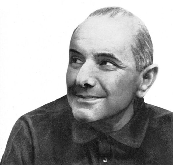 დაფნა ხანდახან თავში ფესვებს უშვებს... დაფნა ხანდახან თავში ფესვებს უშვებს... - Sputnik საქართველო