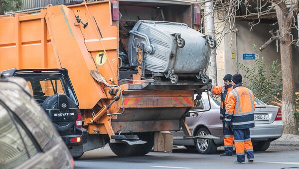  Служба очистки вывозит мусор с тбилисских улиц - Sputnik Грузия