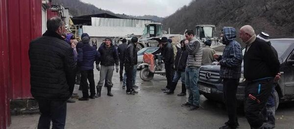 გაფიცული მუშები ხარაგაულში გაფიცული მუშები ხარაგაულში - Sputnik საქართველო