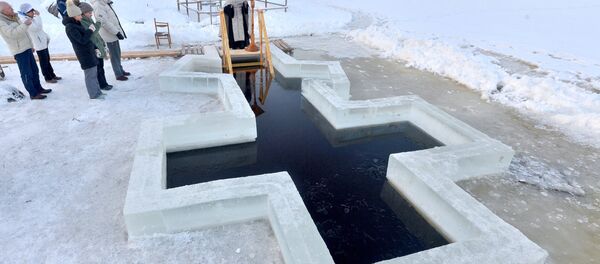 Празднование Крещения в Минской области - Sputnik Грузия