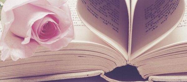 Книга и роза - Sputnik Грузия