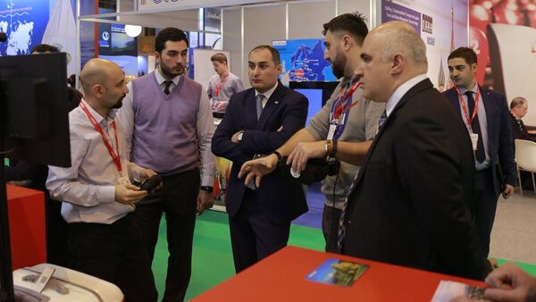 Министр экономики и устойчивого развития Грузии Дмитрий Кумсишвили на выставке FITUR 2018 в Мадриде - Sputnik Грузия