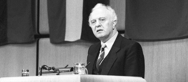 Бывший президент Грузии Эдуард Шеварднадзе - Sputnik Грузия