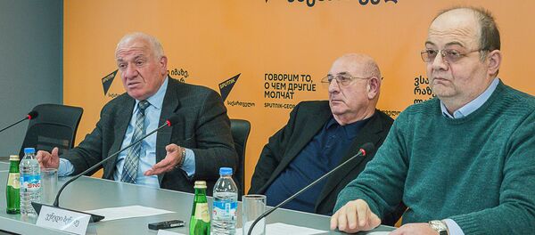 Грузии нужны хорошие законы и профессиональные кадры: мнение экспертов - Sputnik Грузия