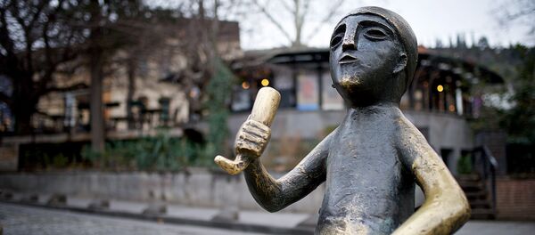 Тамада - памятник в историческом центре Тбилиси - Sputnik Грузия