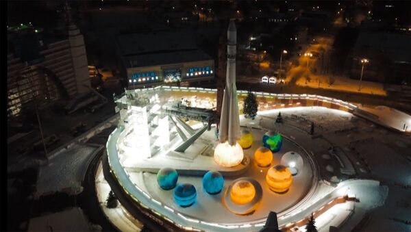 Как выглядит самая высокая тюбинговая горка в Москве: кадры с дрона - Sputnik Грузия