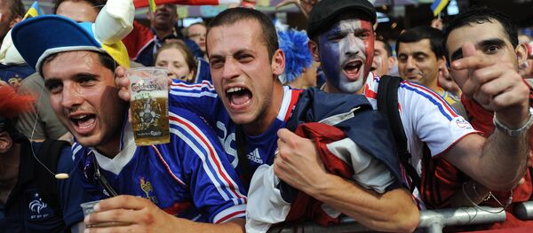 Фанаты сборной Франции на стадионе - Sputnik Грузия