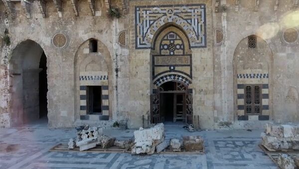 В Алеппо восстановливают мечеть Омейядов, разрушенной террористами - Sputnik Грузия